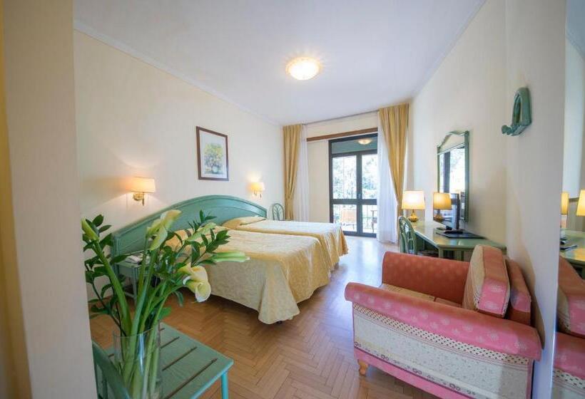 수피리어 룸, Terme Milano