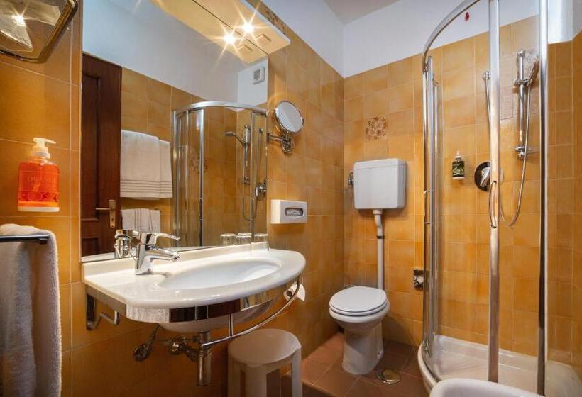 غرفة قياسية, Villa Elisa & Spa