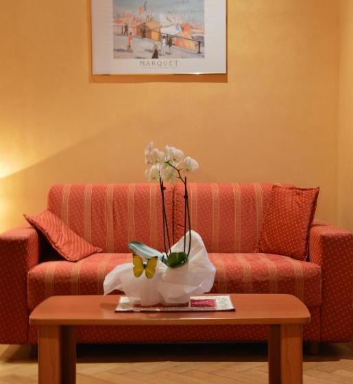 سوییت جونیور, Villa Elisa & Spa