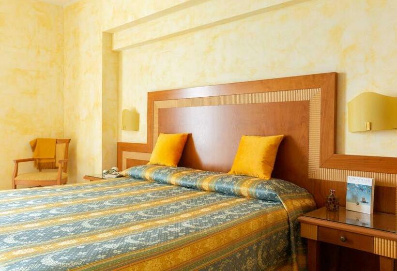 Номер Стандарт Вид на Море, Hotel & Residence Venezia 2000