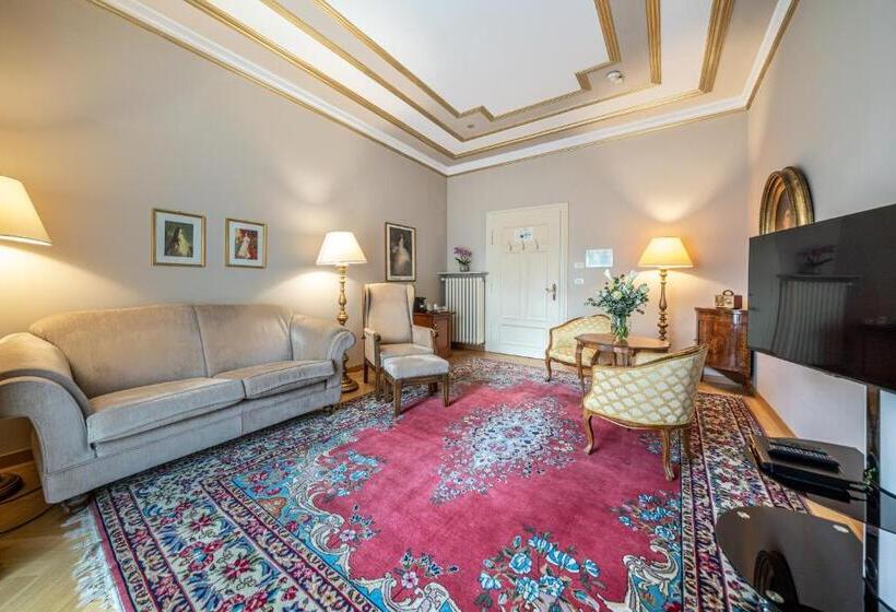 Люкс Повышенной Комфортности, Adria