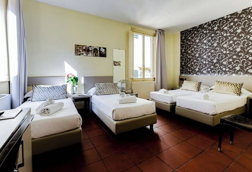 اتاق سوپریور چهار تخته, Albergo Firenze