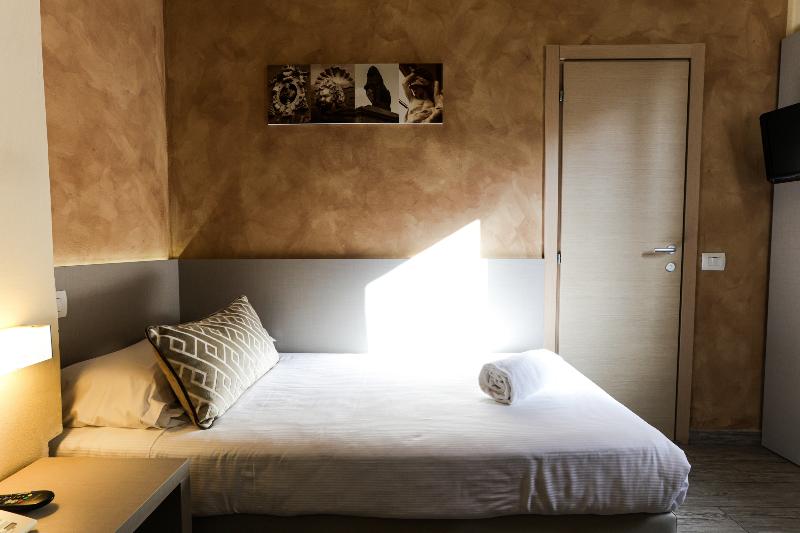 اتاق استاندارد یک نفره, Albergo Firenze