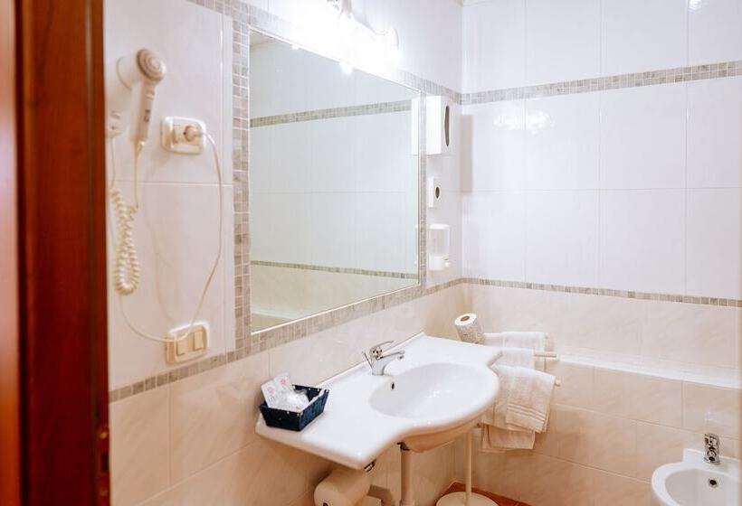 Люкс Вид на Море, Lola Piccolo Hotel E Appartamenti