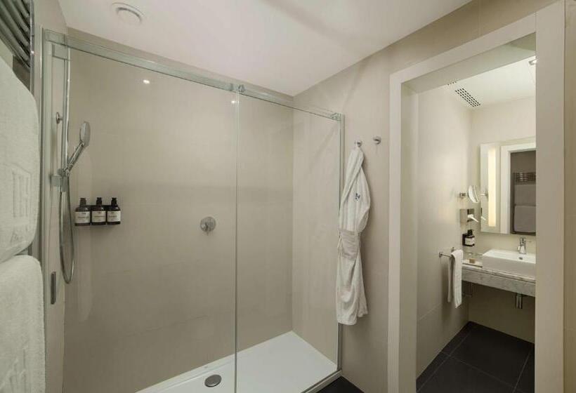 Junior Suite, NH Genova Centro