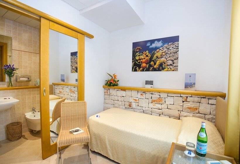 Одноместный Номер Basic, Terminal   Caroli Hotels
