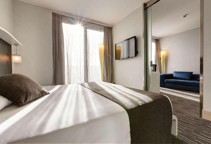 سوئیت جونیور با تخت بزرگ, Best Western Premier Hotel Royal Santina