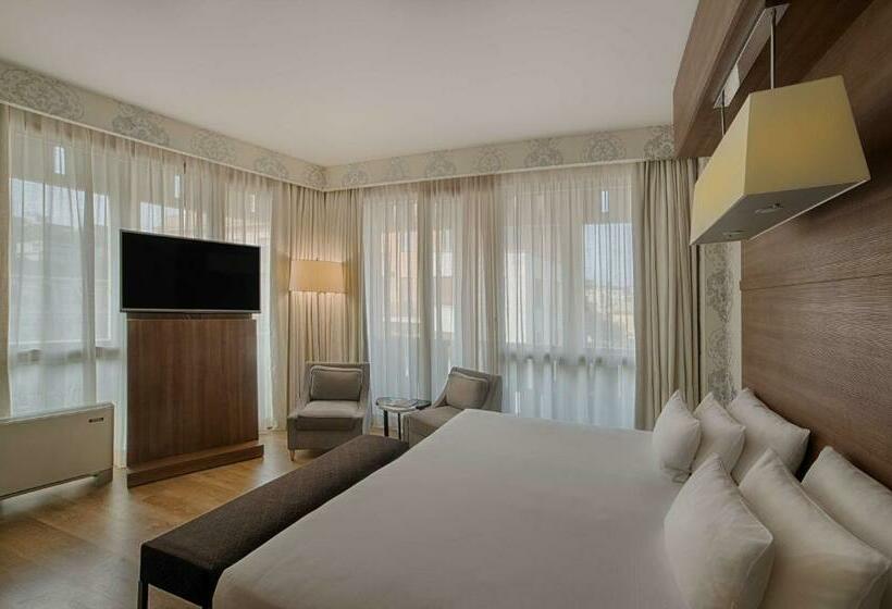 سوییت جونیور, NH Collection Milano President