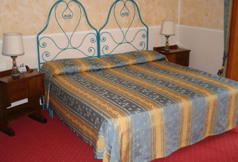 Quarto Estandar Vista Mar, Royal Sporting