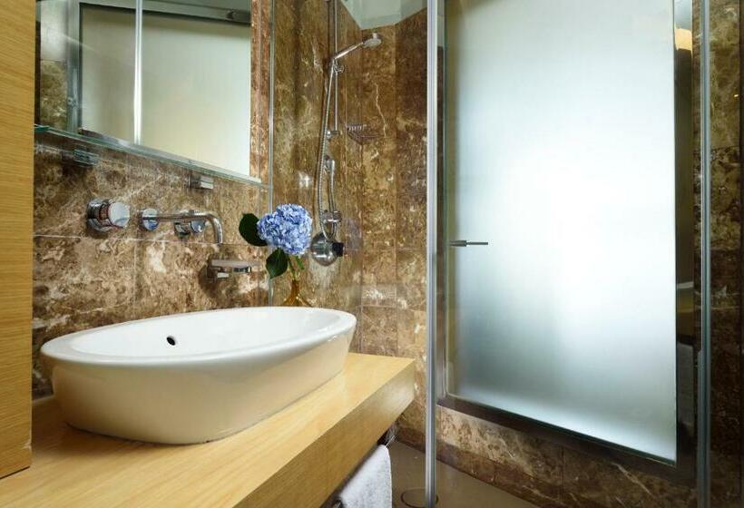 سوییت, Unahotels Napoli