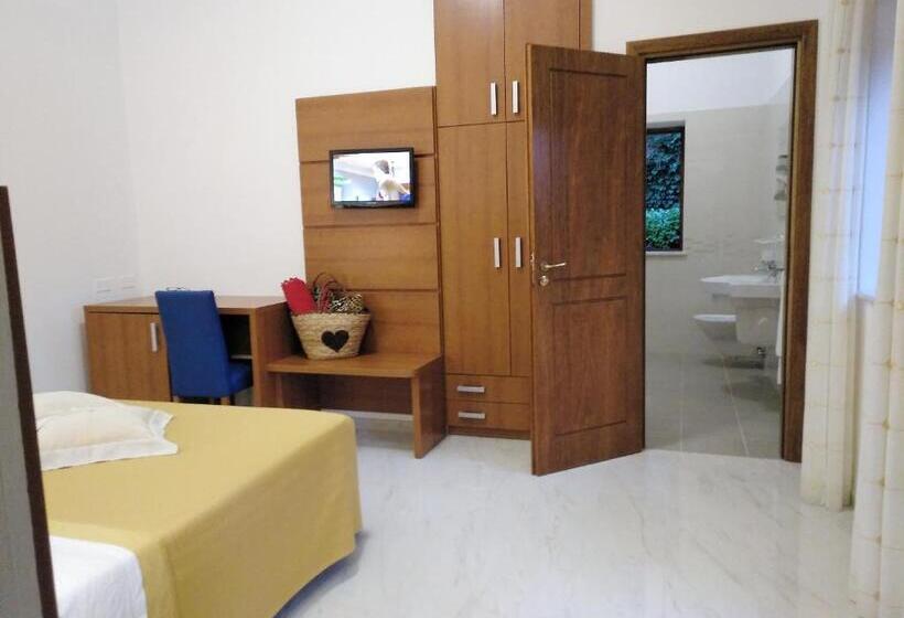 Családi Szoba, Villaggio Turistico La Mantinera