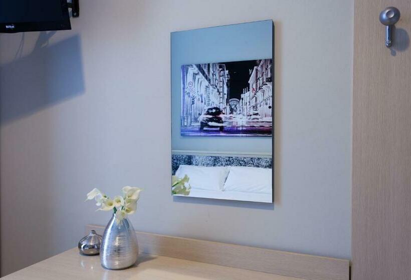 اتاق استاندارد سه نفره, Best Quality Hotel Dock Milano