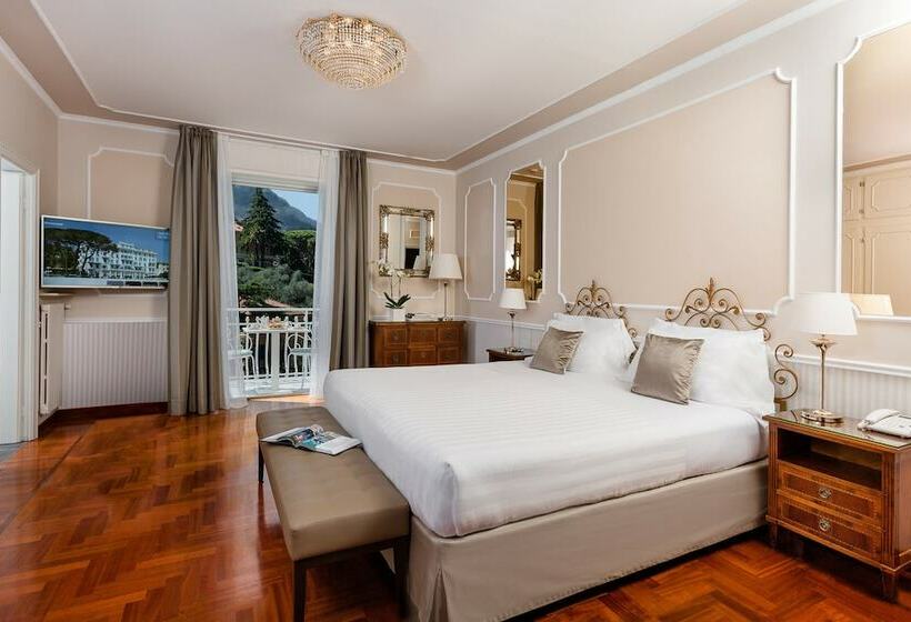 Deluxe Suite Sea View, Grand Hotel Miramare