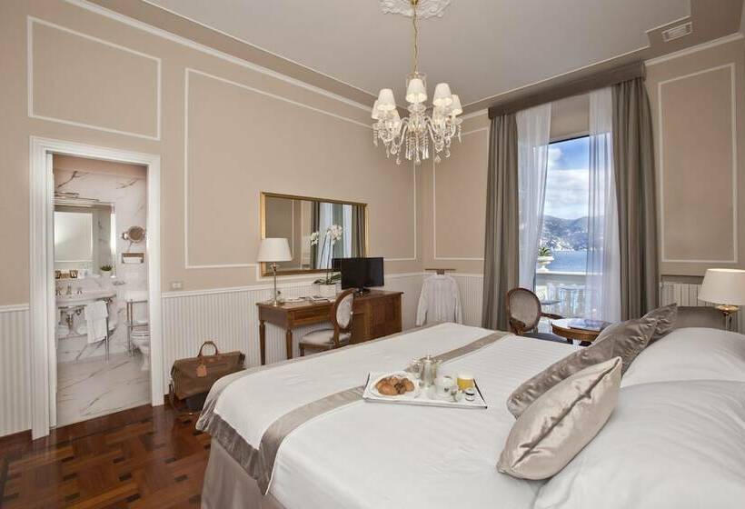 Deluxe Room Sea View, Grand Hotel Miramare