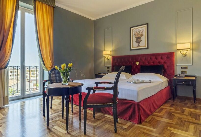 Номер Стандарт Трехместный, Grand Hotel Villa Politi