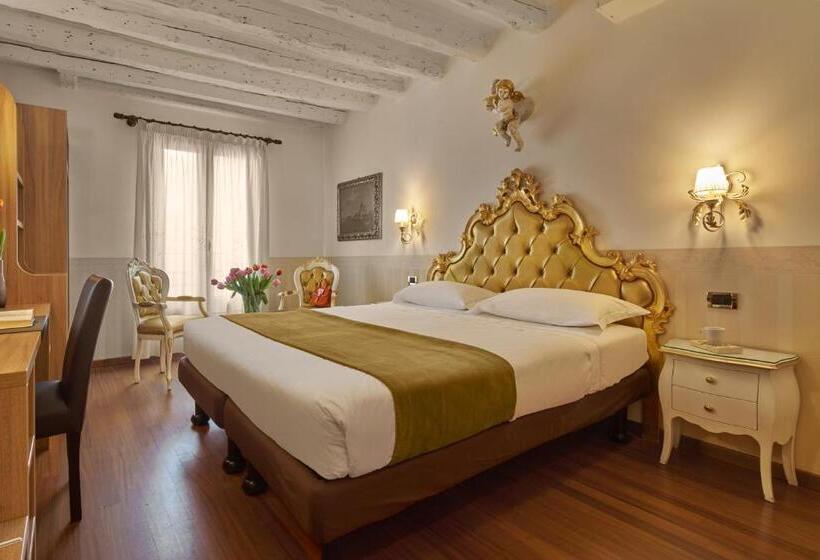 اتاق لوکس, Unahotels Ala Venezia Adults 16