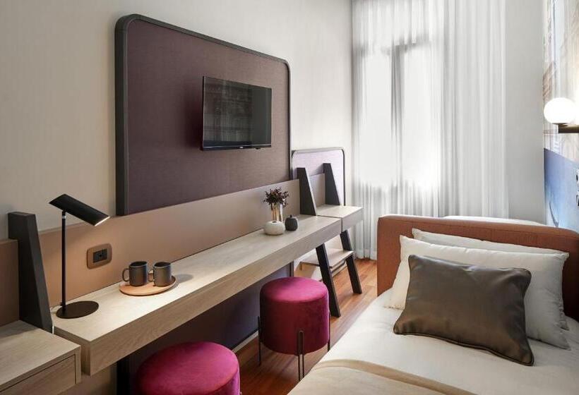 اتاق کلاسیک یک تخته, Unahotels Ala Venezia Adults 16