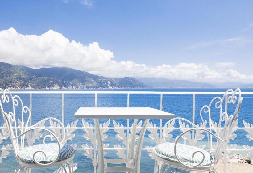 Deluxe Suite Sea View, Grand Hotel Miramare