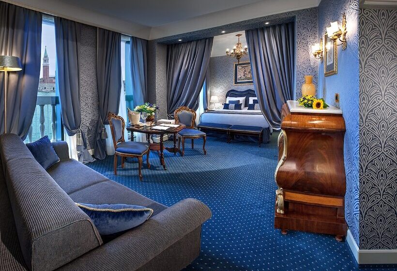 Junior Suite Lake View, Londra Palace Venezia
