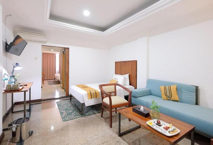 スイート（家族用）, Metro Park View Hotel Kota Lama Semarang
