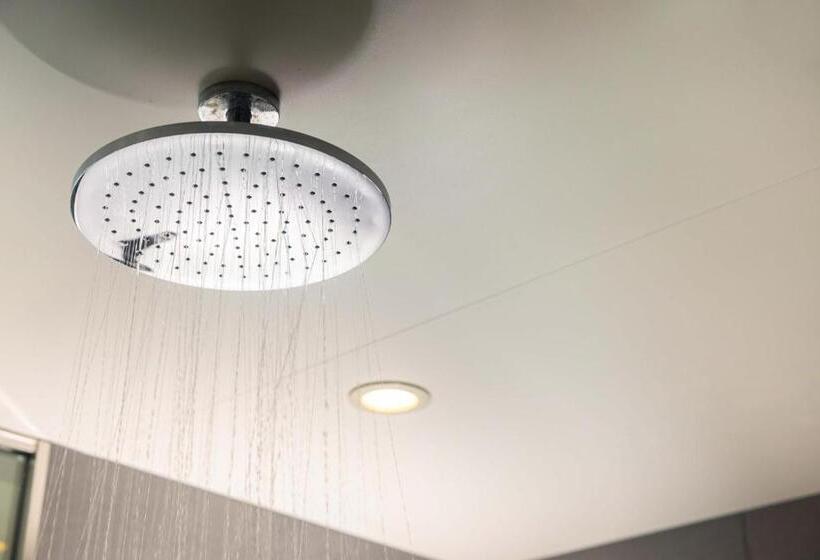Номер Стандарт Адаптированный для Инвалидов, The Capitol Hotel Tokyu