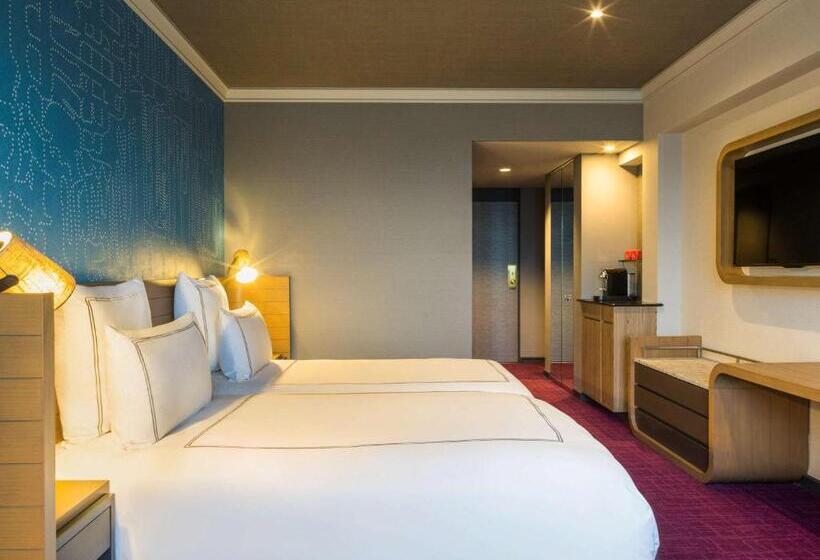Номер Executive, Swissotel Nankai Osaka