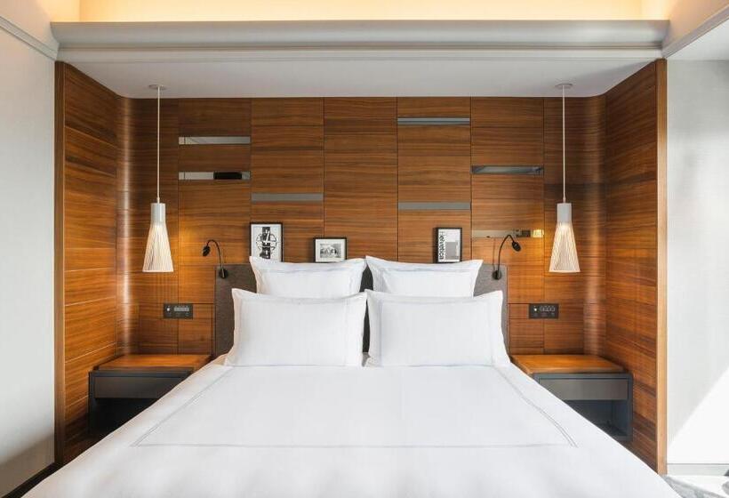 Люкс Престиж, Swissotel Nankai Osaka
