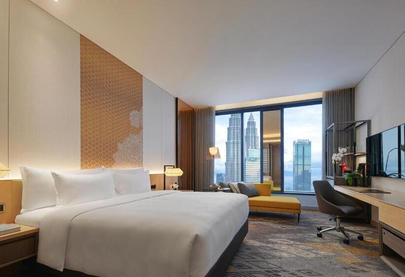 Club Room King Bed, Eq Kuala Lumpur