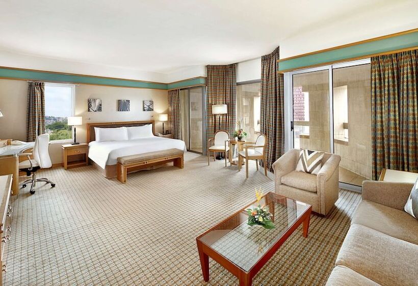 غرفة تنفيذية, Hilton Yaounde