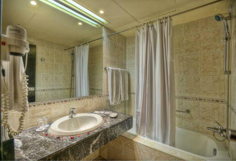 سوییت جونیور, Hôtel Le Semiramis Marrakech By Bravia Hotels