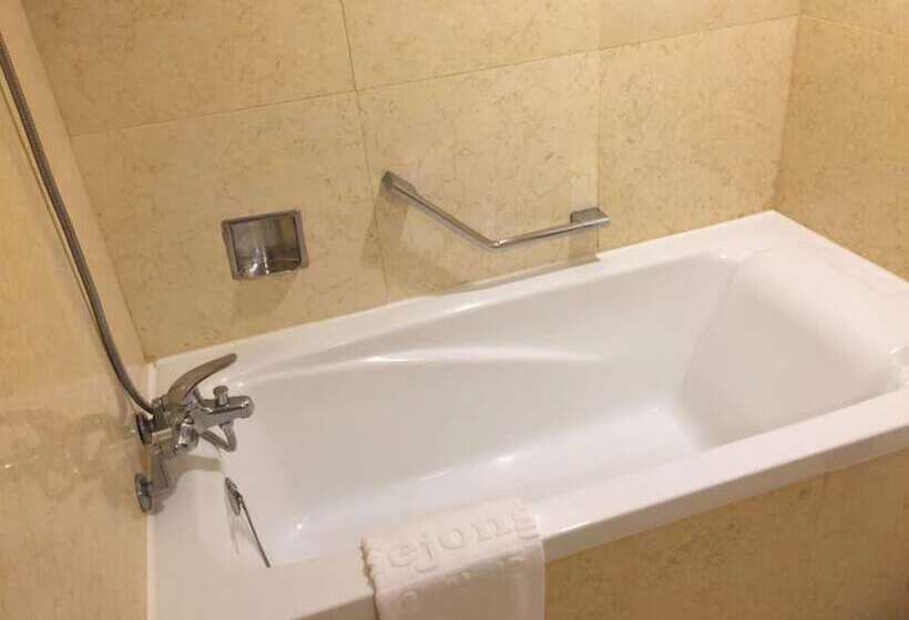 Люкс, Sejong Hotel Seoul Myeongdong