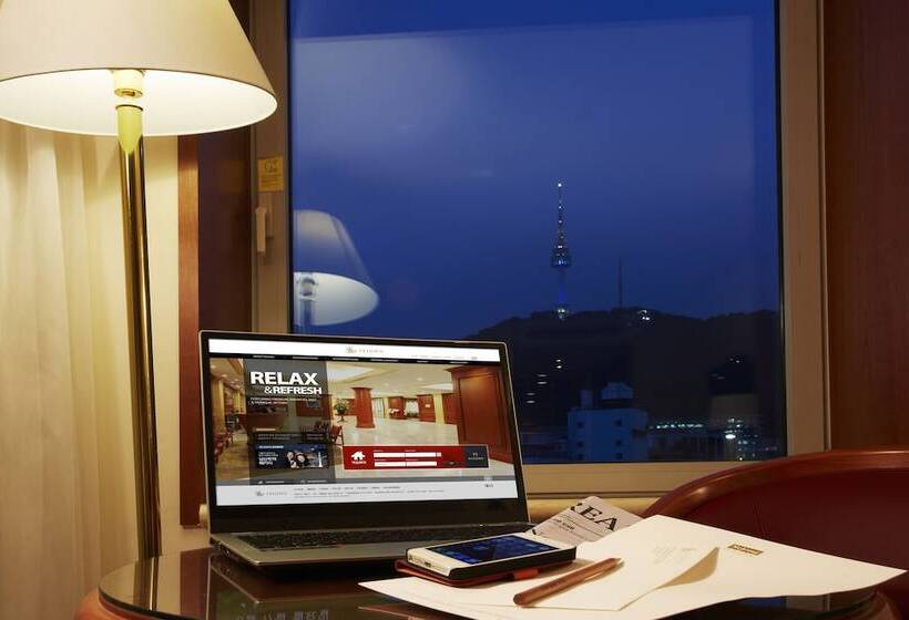 Номер Deluxe Вид на Горы, Sejong Hotel Seoul Myeongdong