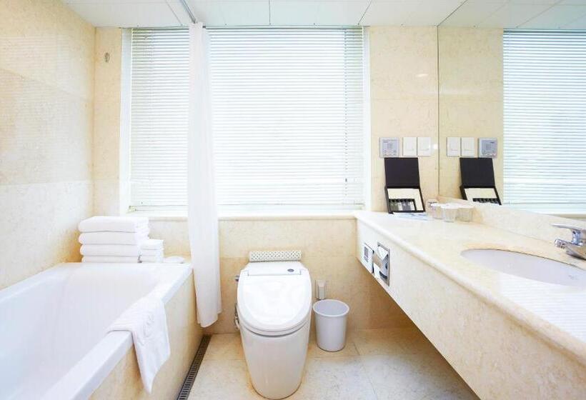 Четырехместный Номер Стандарт, Sejong Hotel Seoul Myeongdong
