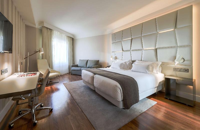 سوئیت 2 خوابه, The Regency Hotel Kuwait