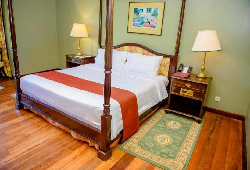 استودیوی استاندارد, Windsor Golf Hotel & Country Club
