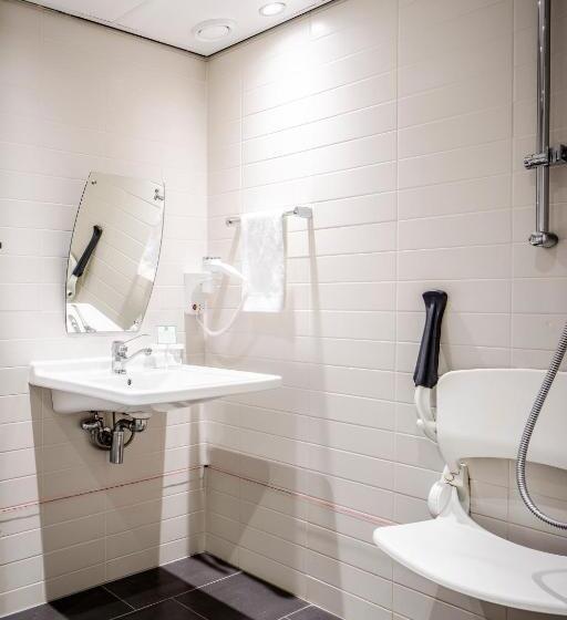 带大床的标准间, Holiday Inn Eindhoven Centre, An Ihg