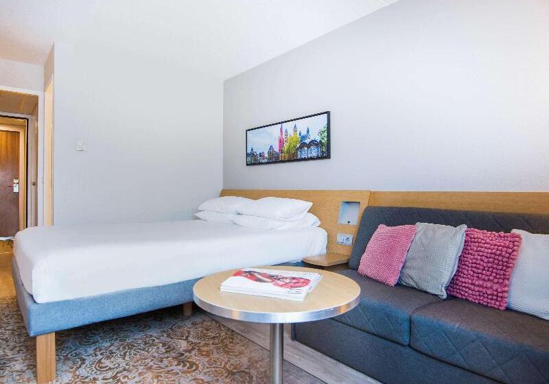 Номер Superior, Novotel Maastricht