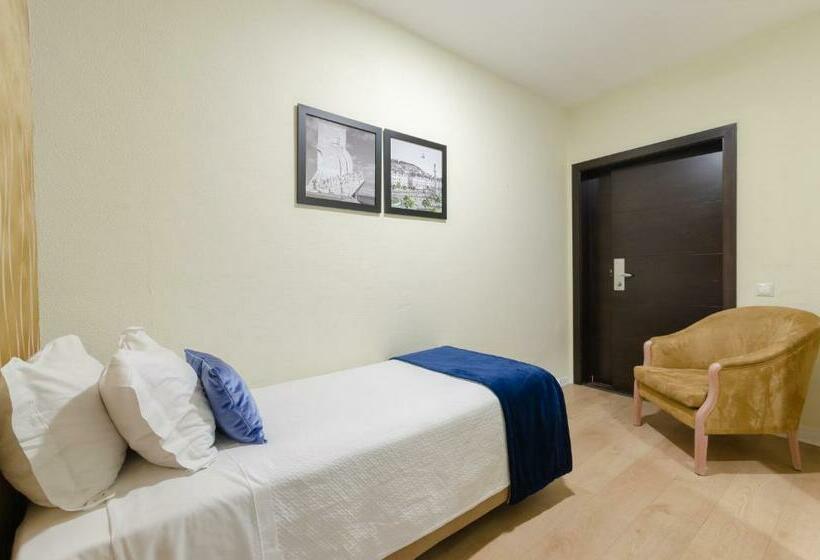 اتاق استاندارد سه نفره, Inn Rossio