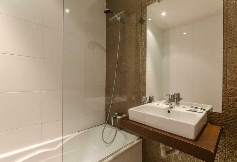 اتاق سوپریور سه تخته, Inn Rossio