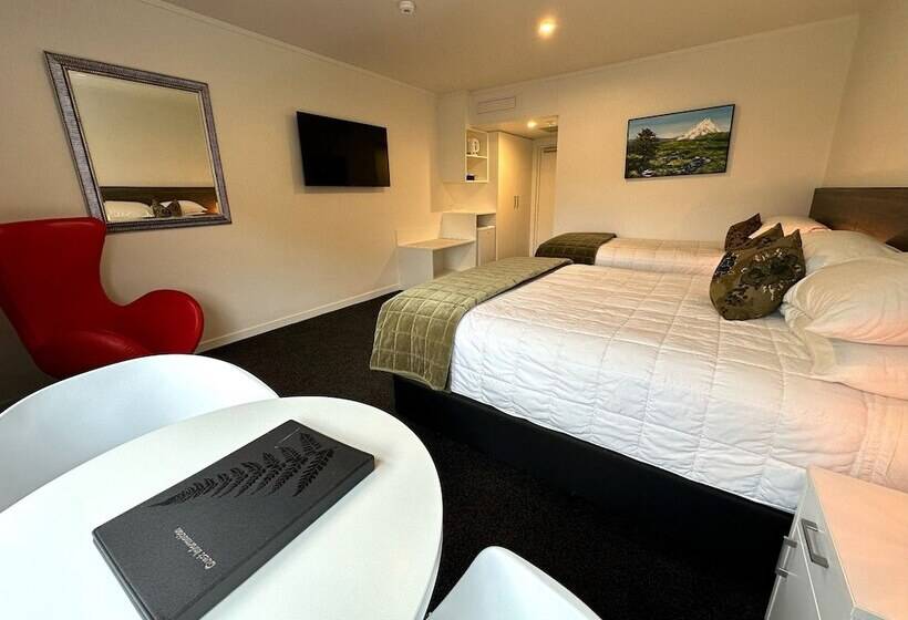 스탠다드 스튜디오, The Devon Hotel A Heritage