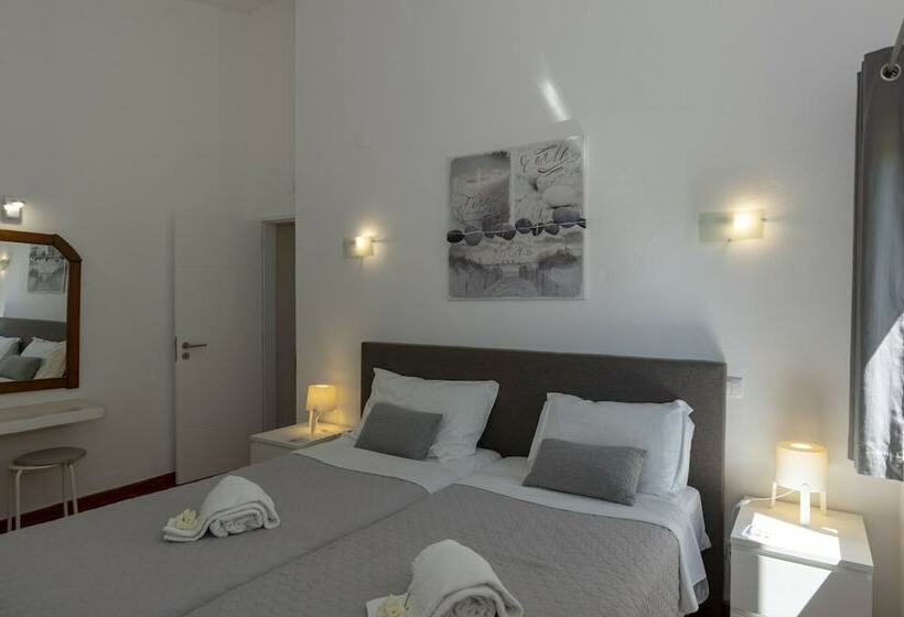 Вилла 3 Спальни Вид на Сад, Rocha Brava Village Resort