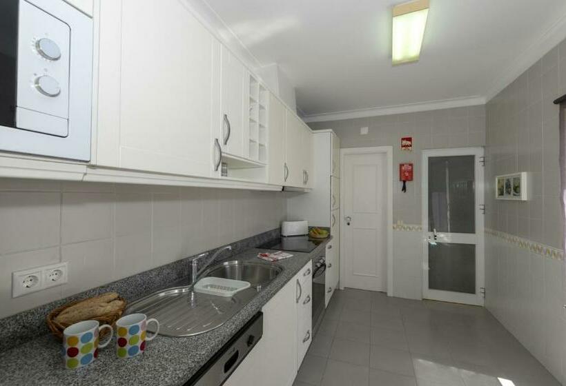 Вилла 3 Спальни, Rocha Brava Village Resort