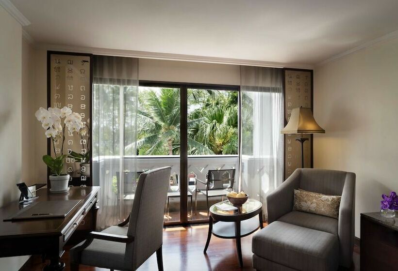 디럭스 룸, Anantara Riverside Bangkok Resort