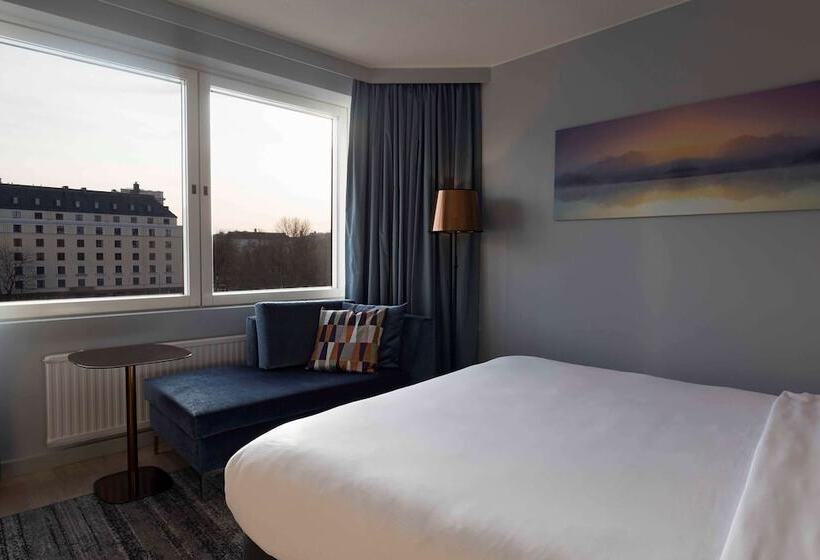 Номер Стандарт Двуспальная Кровать, Hilton Helsinki Strand