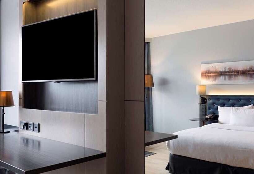 Стандартный Номер Кровать Кинг, Hilton Helsinki Strand