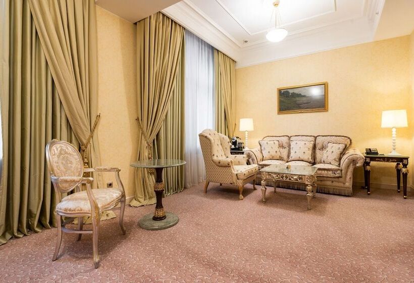 Номер Премиум, Radisson Collection Hotel, Moscow