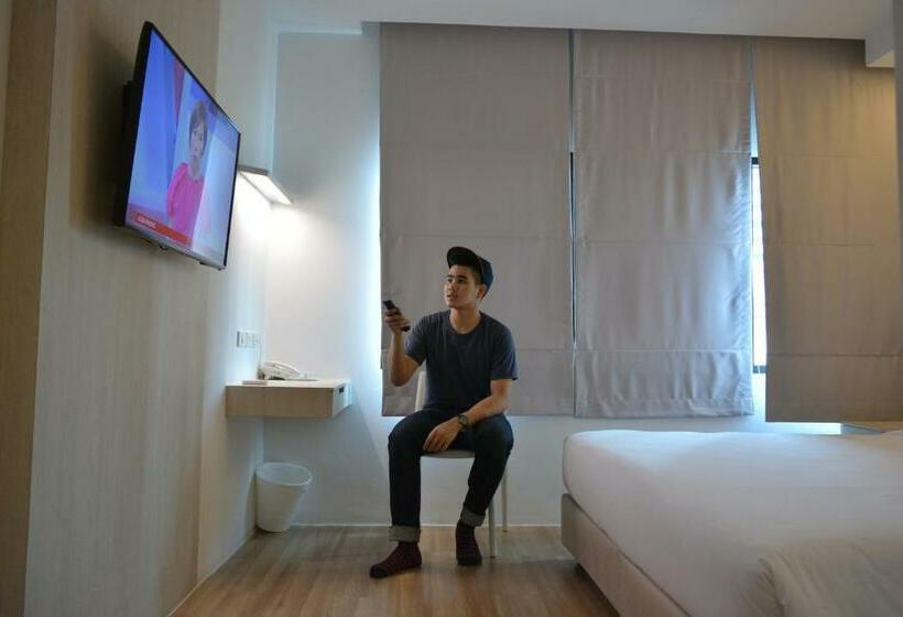 Quarto Economy, Rezt Bangkok