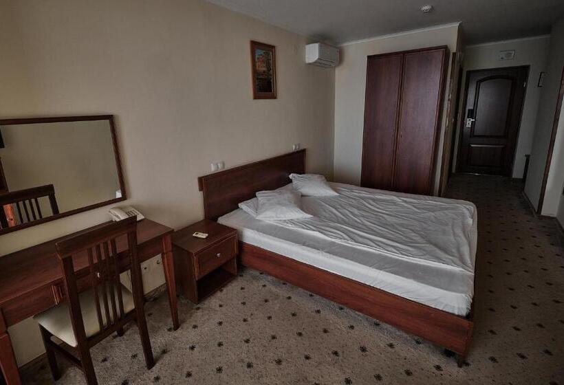 اتاق استاندارد, Uzhgorod
