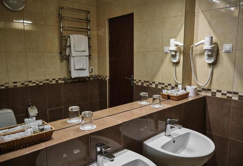 سوئیت با بالکن, Uzhgorod