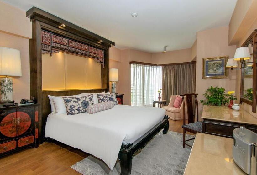Люкс Повышенной Комфортности, The Bayview Hotel Pattaya